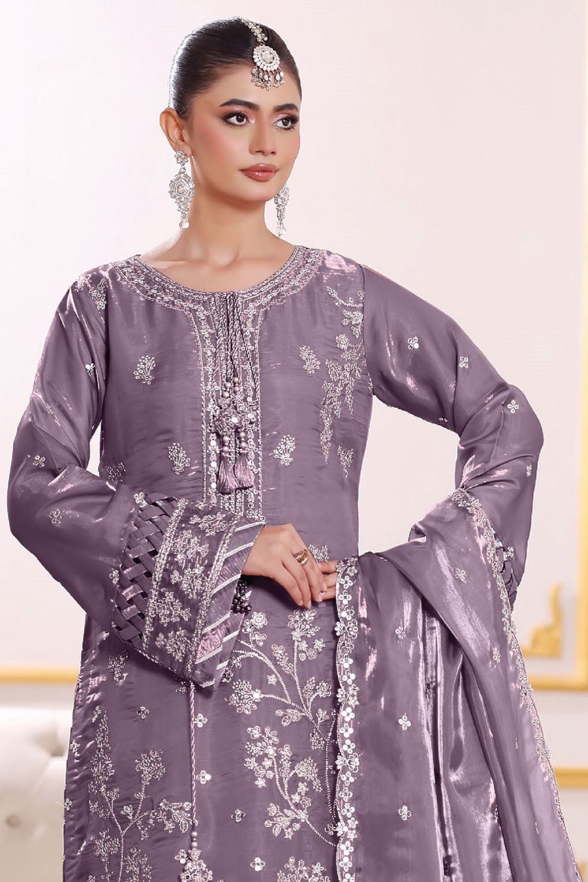 Fatima Bano | Dressline | Singhar Sheesha Silk