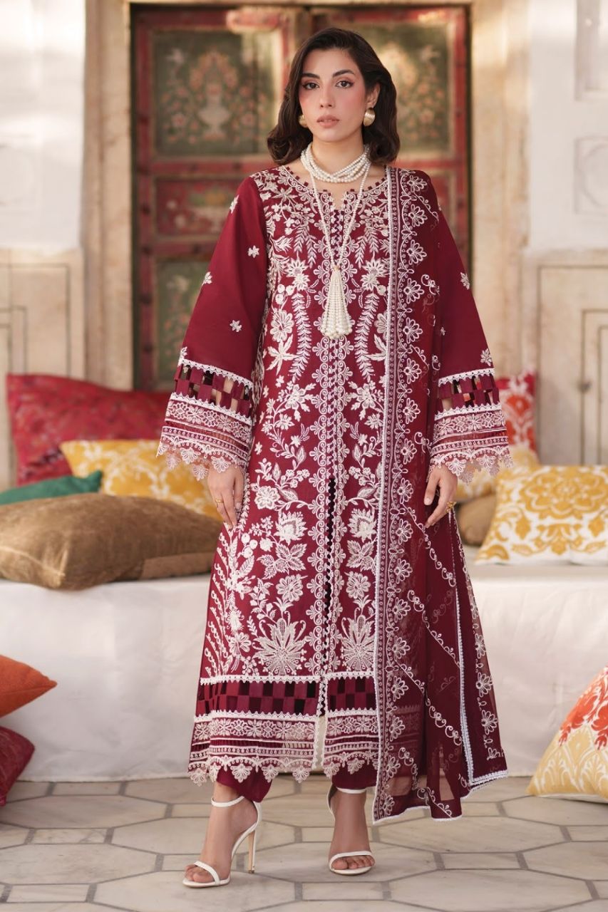 Nilofer By Mahnur | Lawn'26