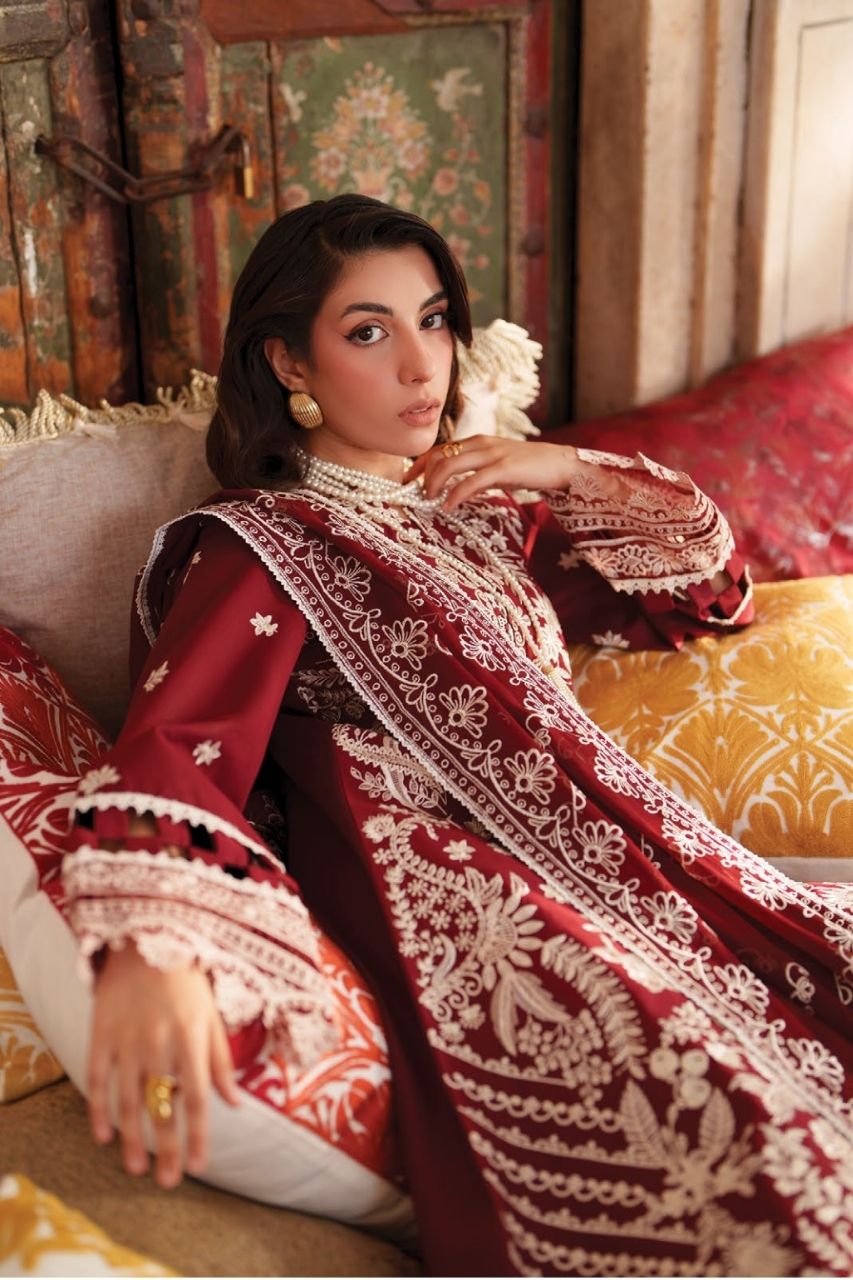 Nilofer By Mahnur | Lawn'26