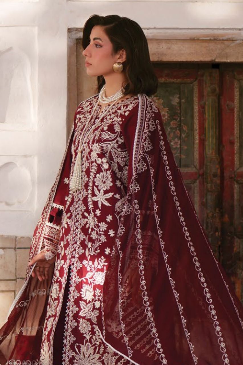 Nilofer By Mahnur | Lawn'26