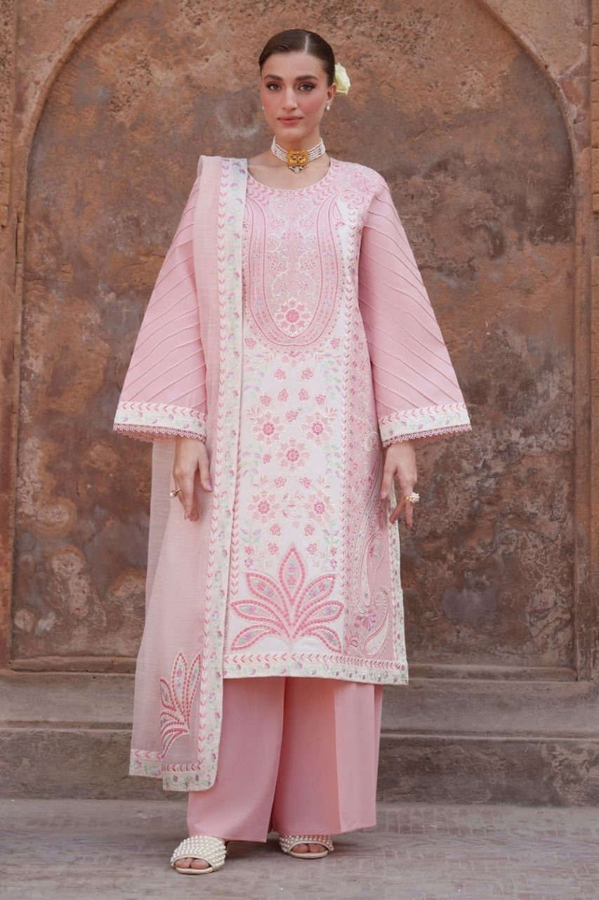 Nilofer By Mahnur | Lawn'26