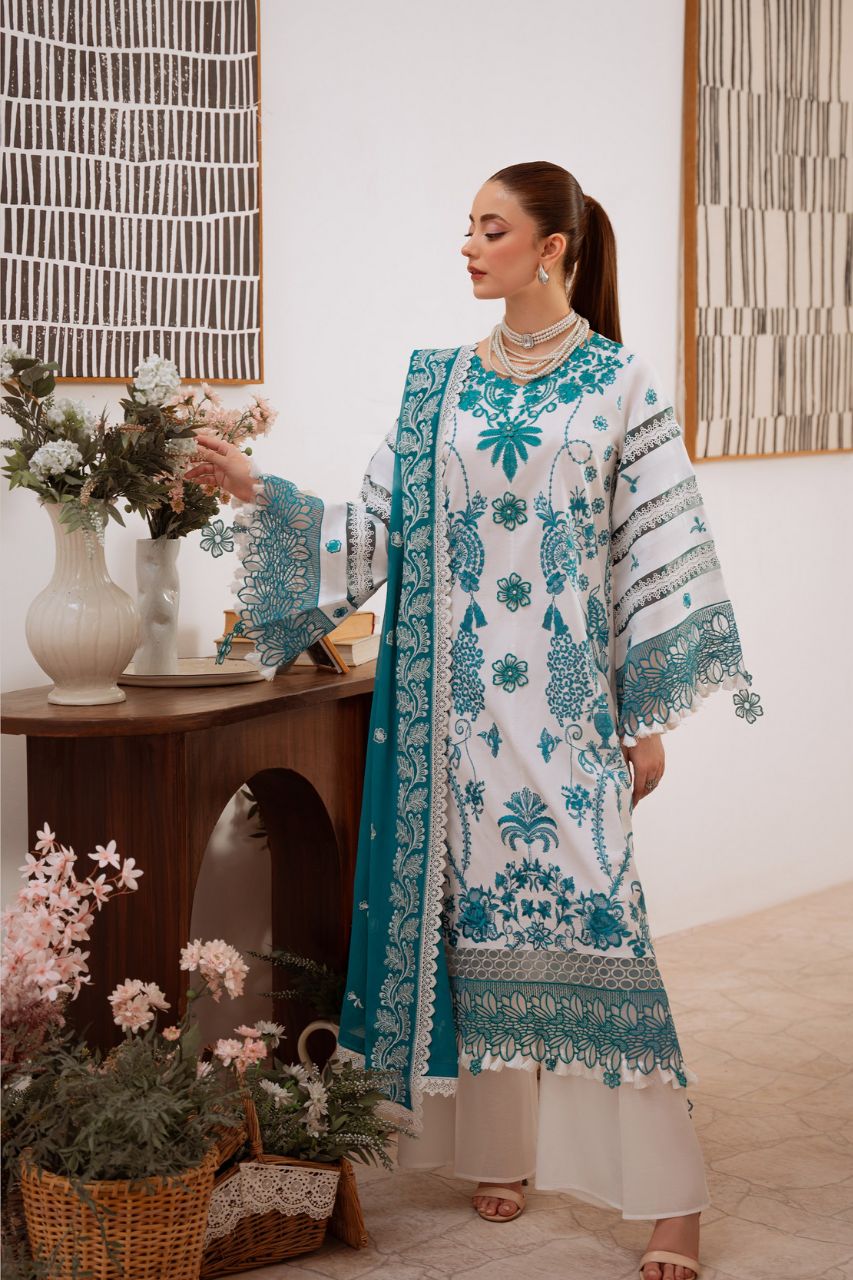 Shanaya By Mahnur | Lawn'26