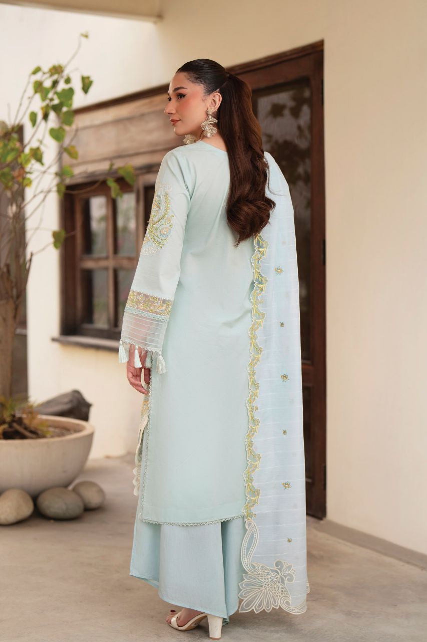 Angan By Mahnur | Lawn'26
