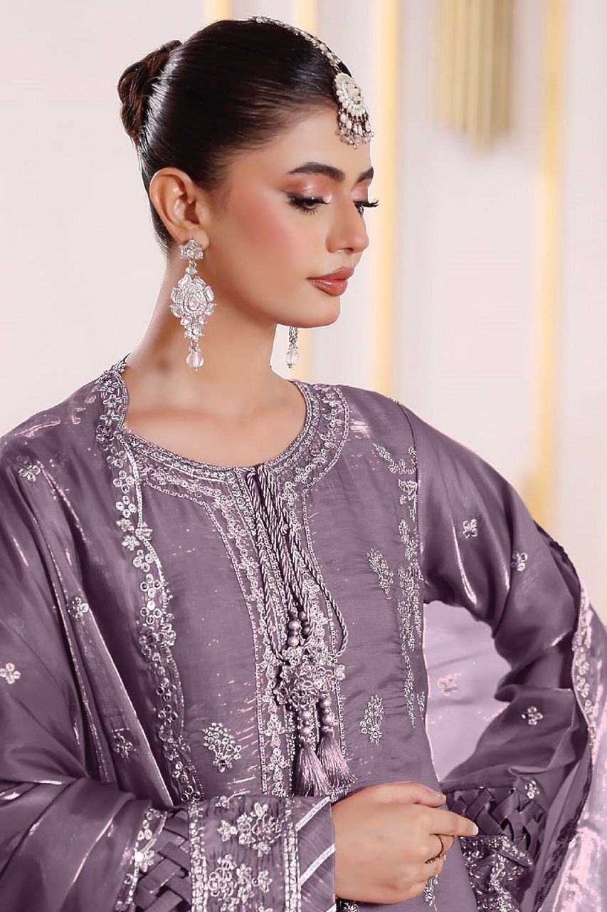 Fatima Bano | Dressline | Singhar Sheesha Silk