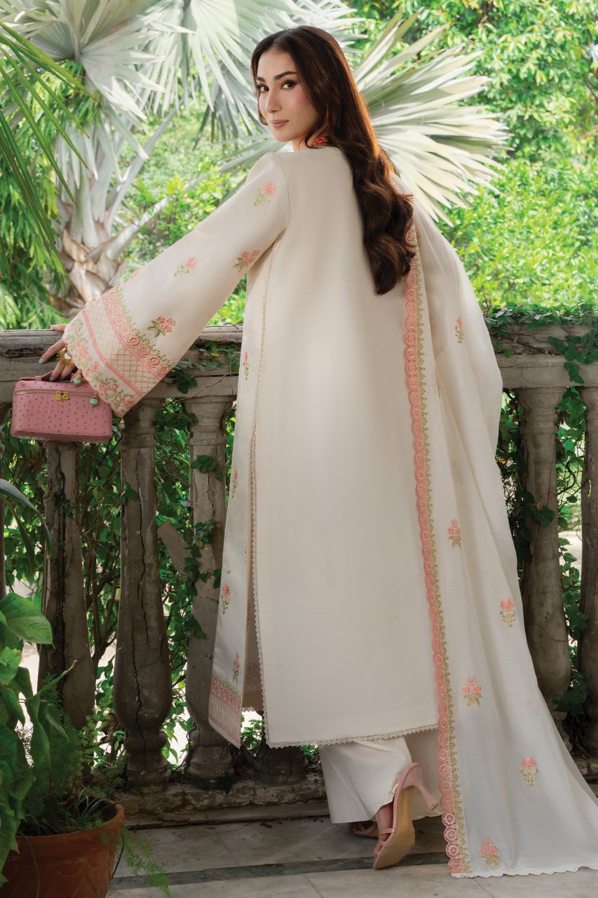 Amaya By Mahnur | Luxury Lawn'26