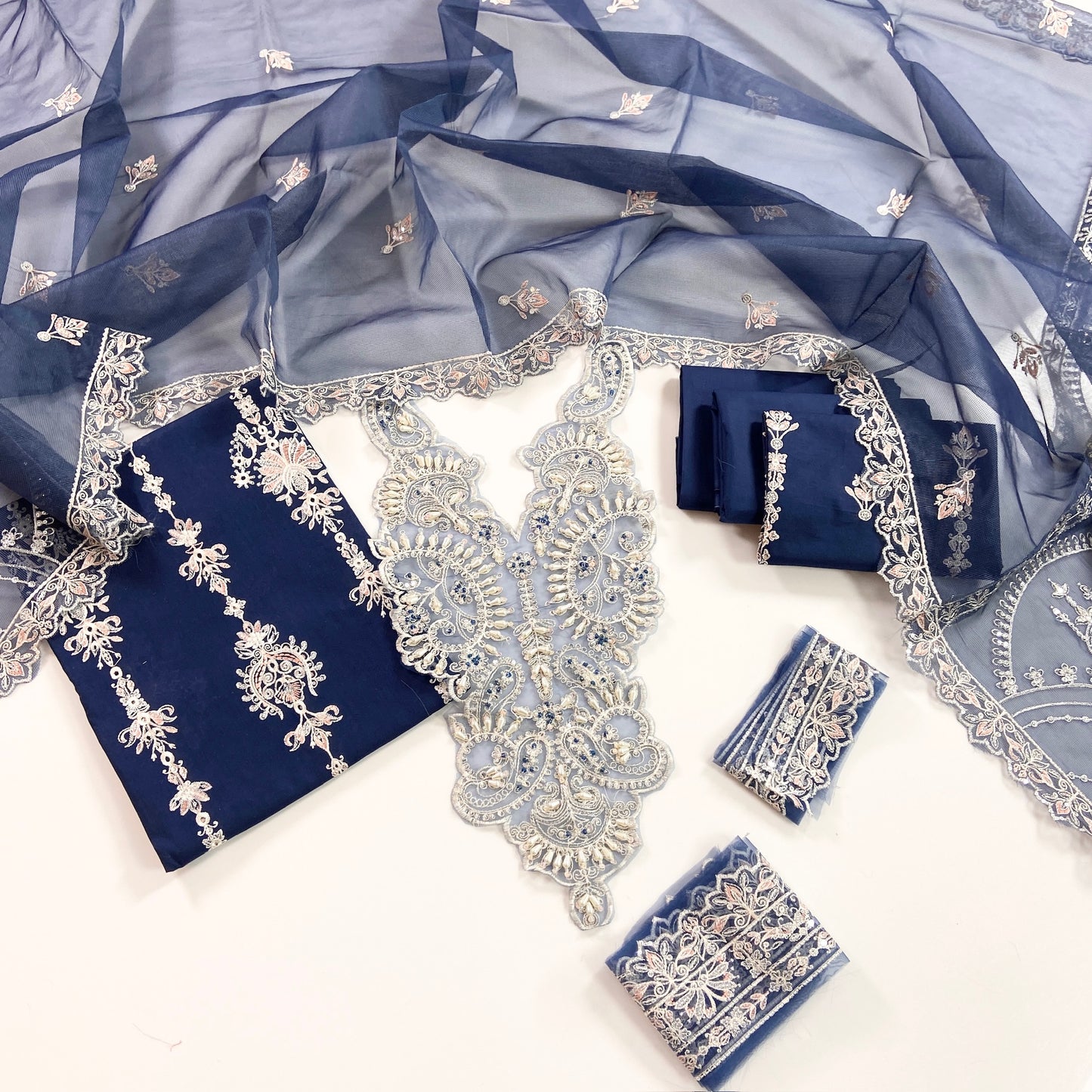 Emaan Adeel Luxury Embroidered Lawn 3PC