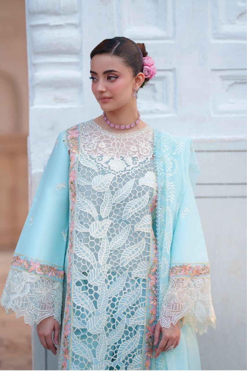 Nilofer By Mahnur | Lawn'26