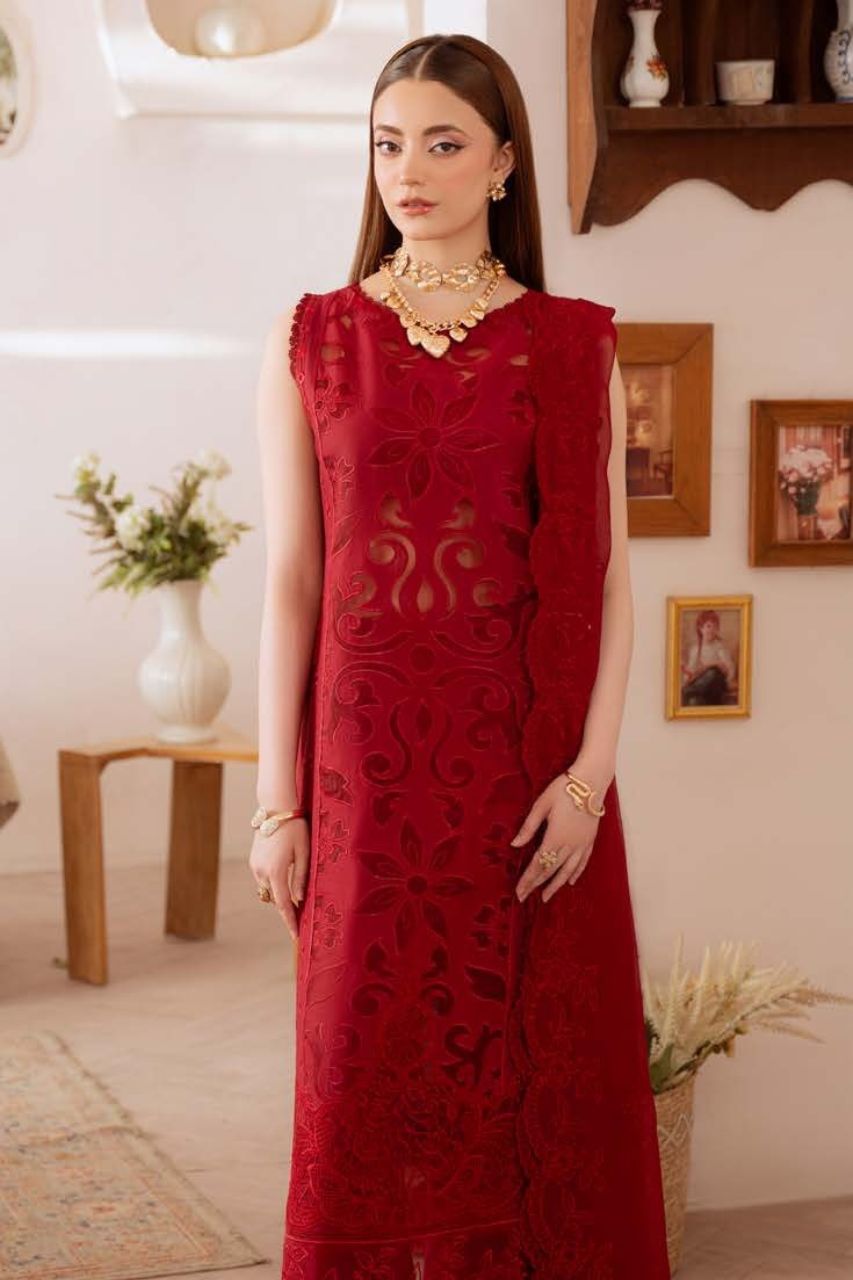 Shanaya By Mahnur | Lawn'26