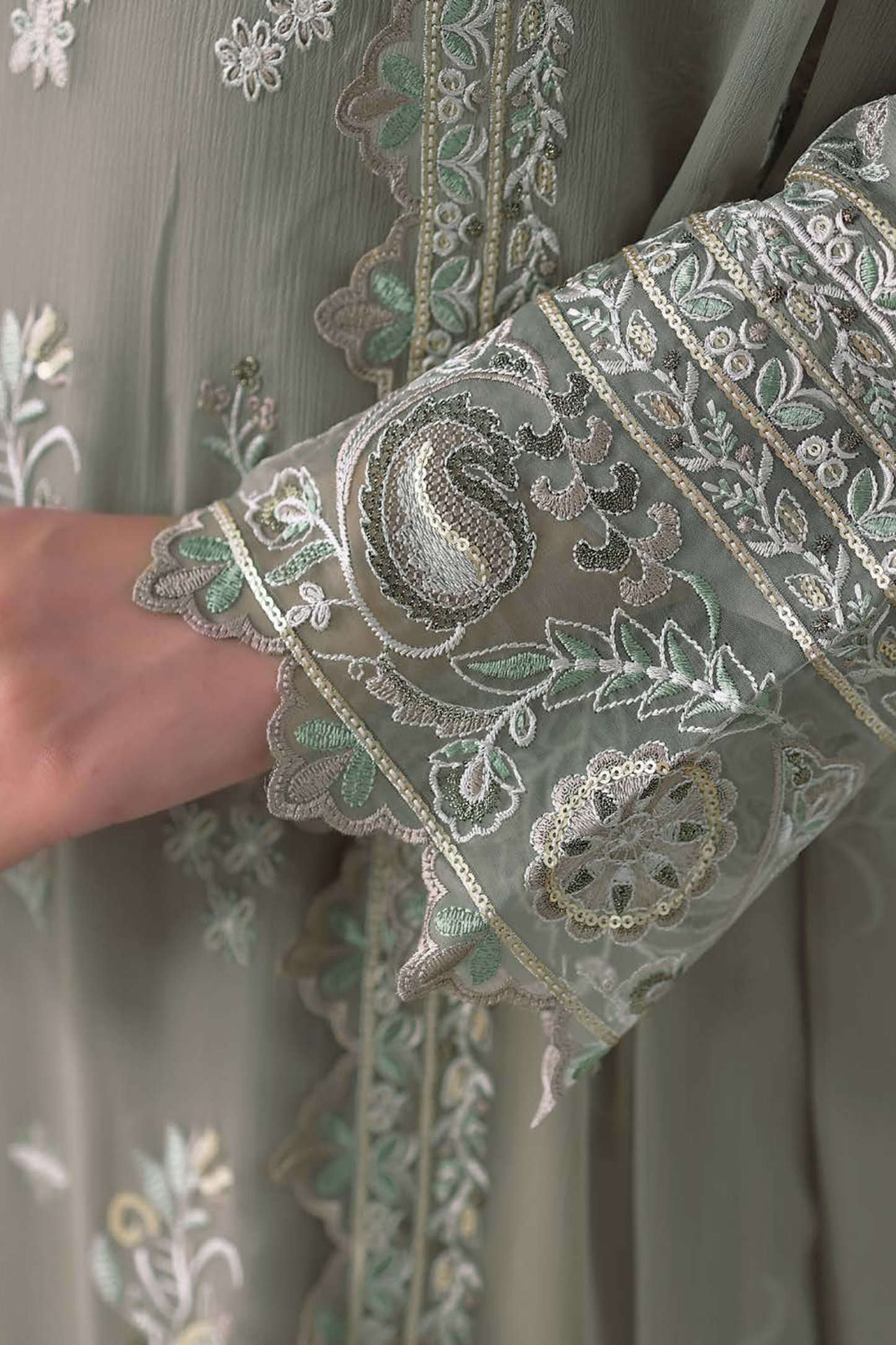 Meher Bano | Pak Fabrics | Luxe | Chiffon-3PC