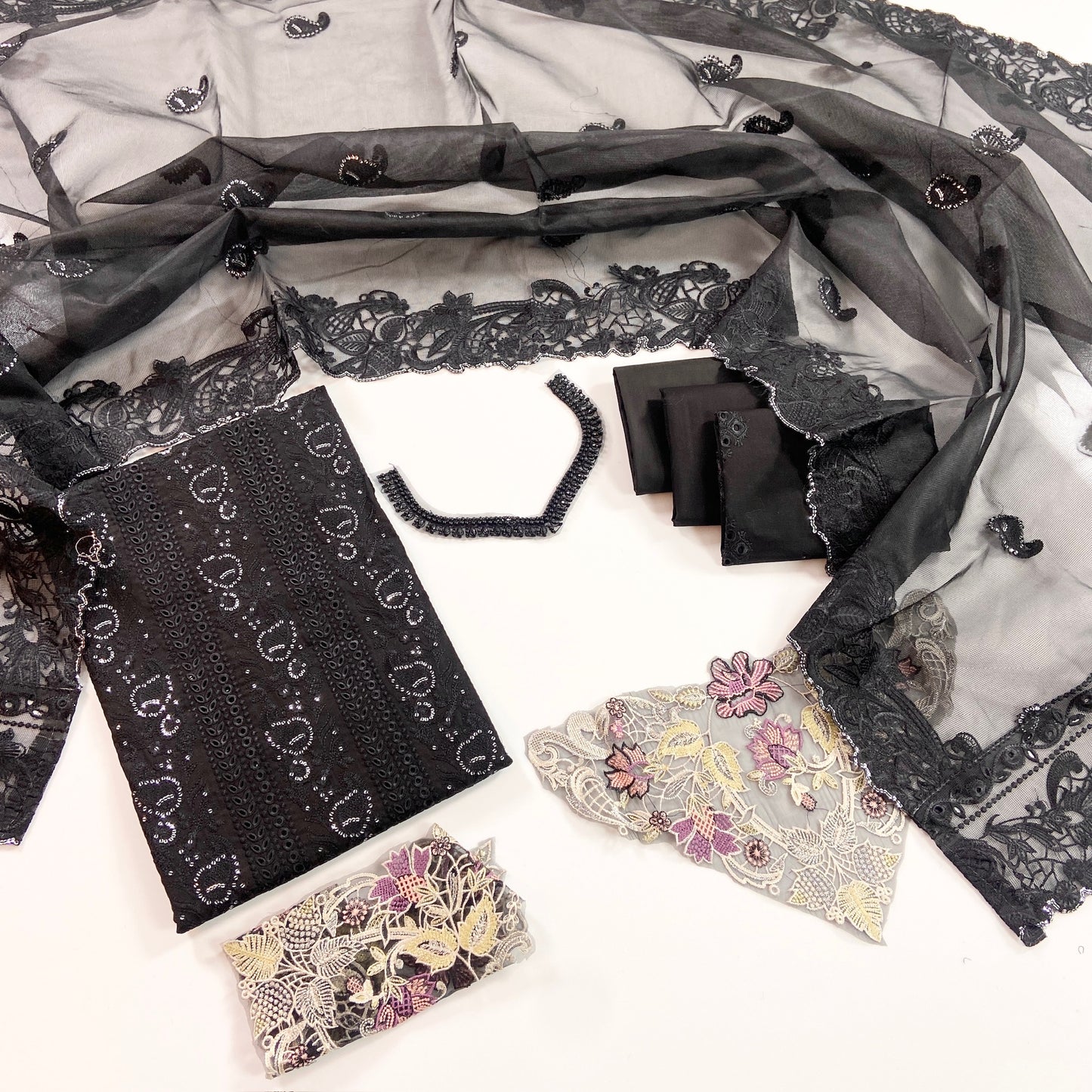 Imrozia Luxury Embroidered Lawn Collection 3PC