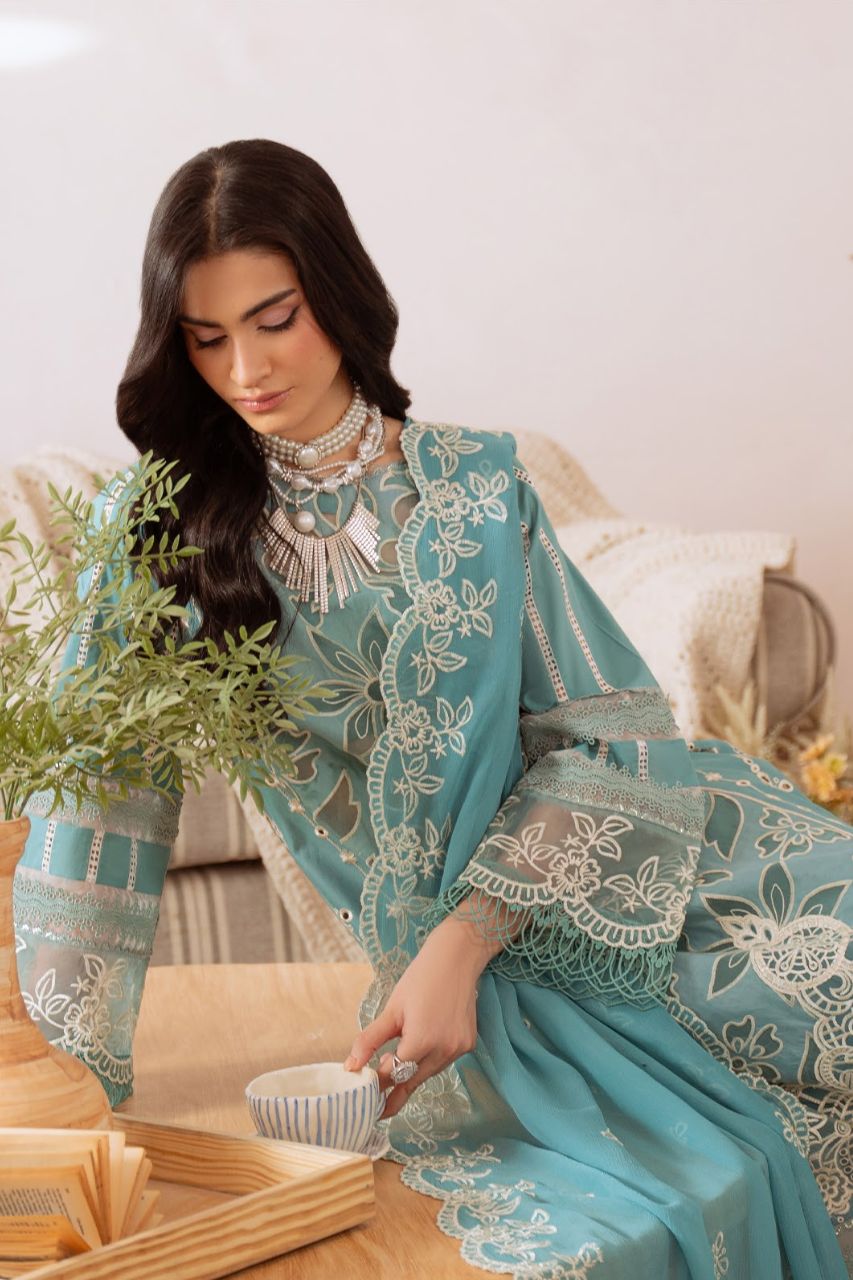 Shanaya By Mahnur | Lawn'26