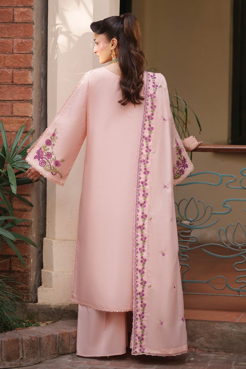 Fiona By Mahnur | Lawn'26