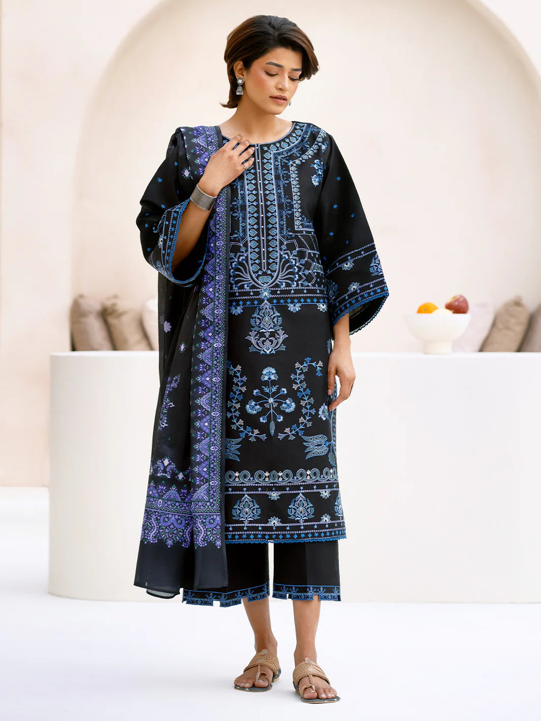 Aina by Bin Ilyas luxury Lawn 3-PC