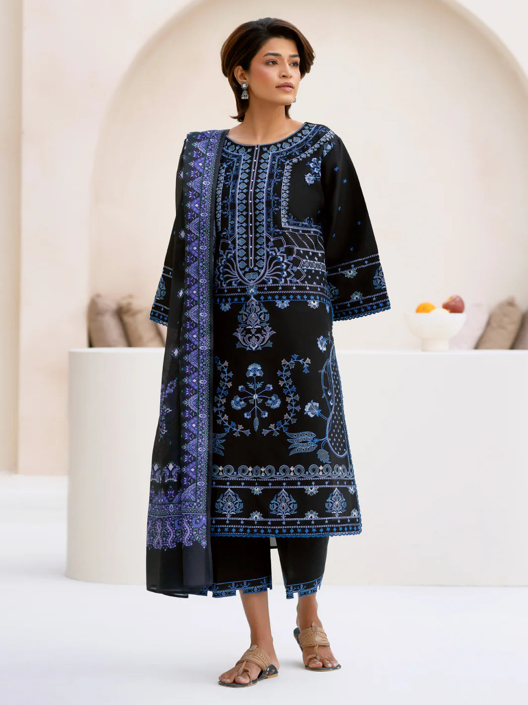Aina by Bin Ilyas luxury Lawn 3-PC