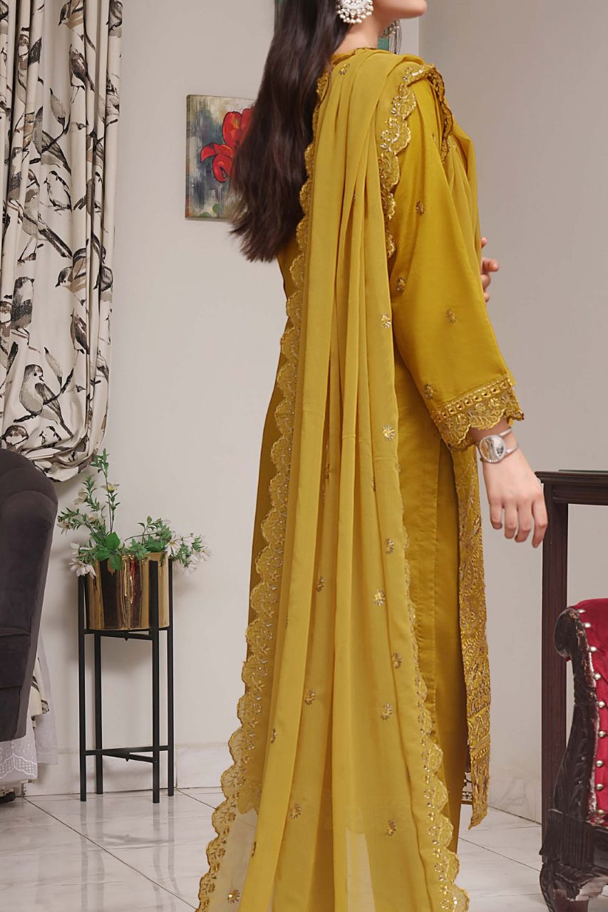 Meherma | Pak Fabrics | Chickenkari Lawn