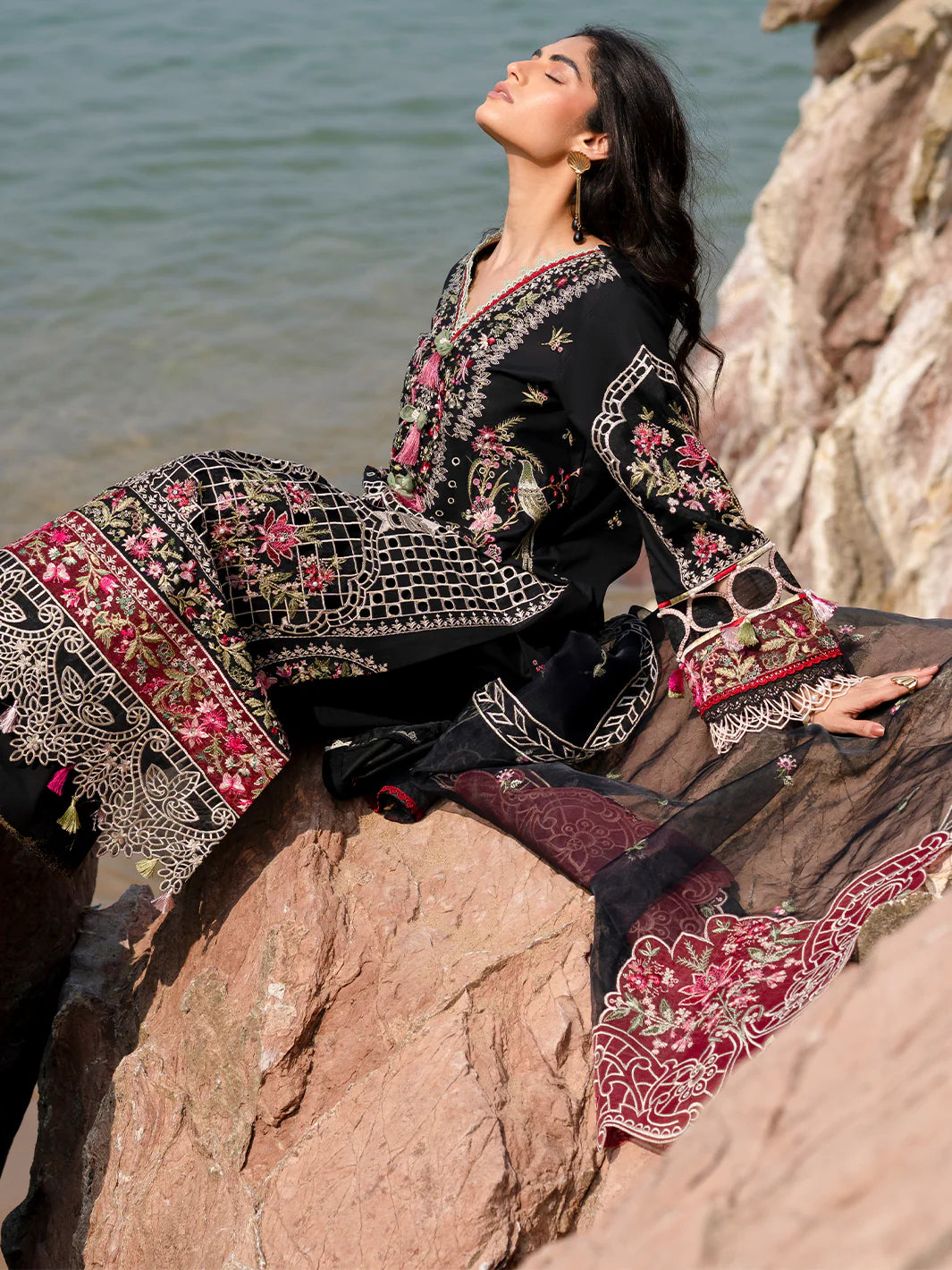 Sirene | Mahnur Luxury Lawn | 3-PC