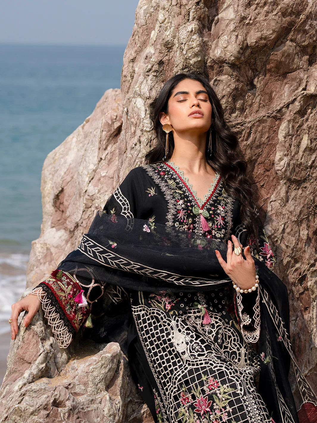 Sirene | Mahnur Luxury Lawn | 3-PC