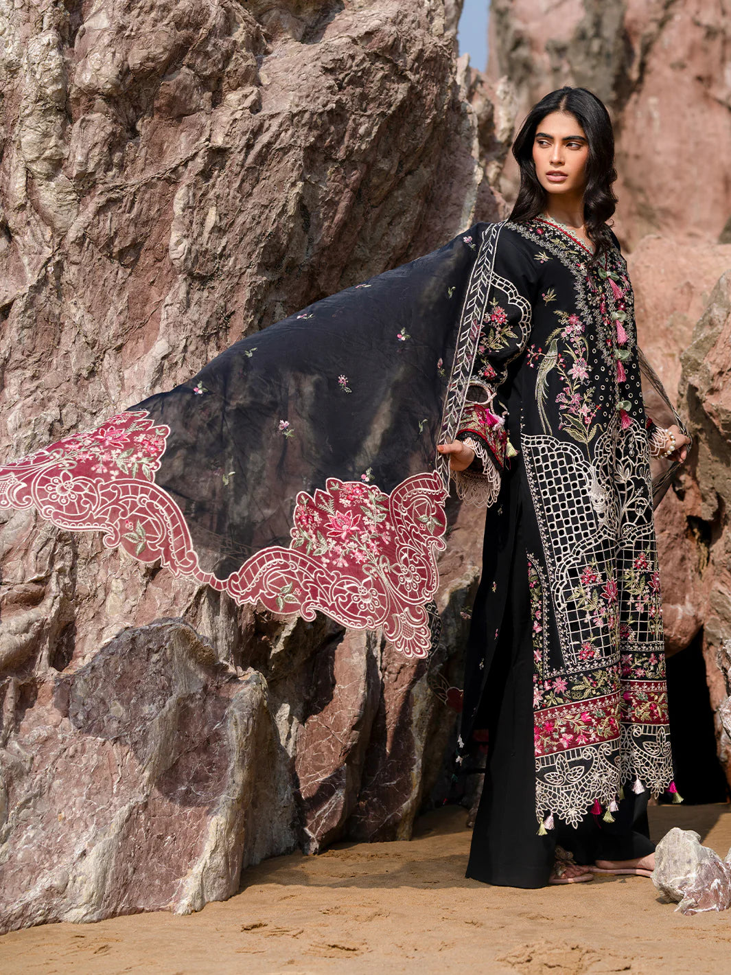 Sirene | Mahnur Luxury Lawn | 3-PC