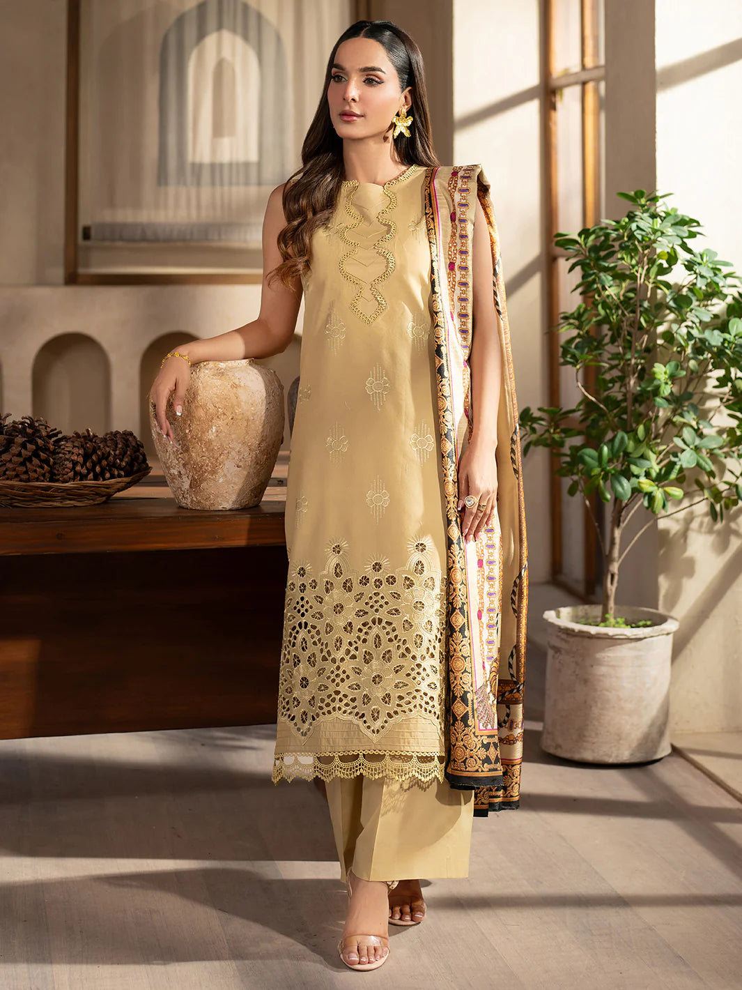 Stella | Mahnur Luxury Lawn | 3PC