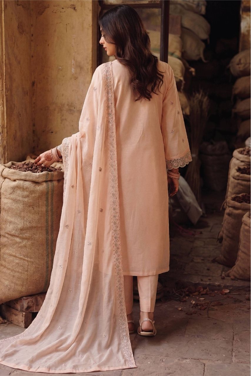 Fatima Bano By Dastak | Lawn'26