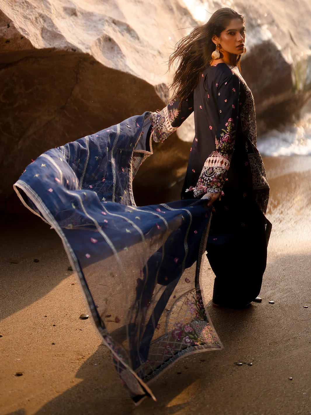 Sirene | Mahnur Luxury Lawn | 3-PC
