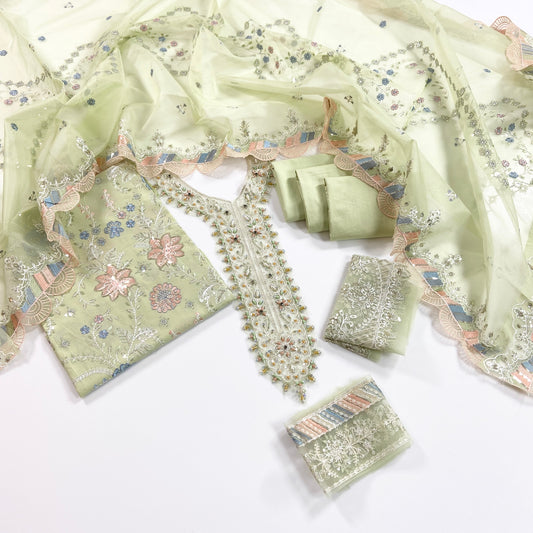 Maria B Luxury Embroidered Lawn 3PC