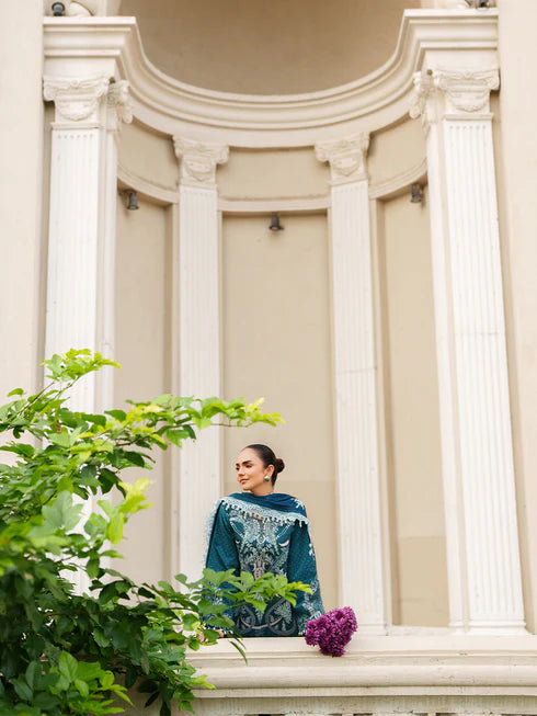 Ivy Bloom | Prishay | Winter