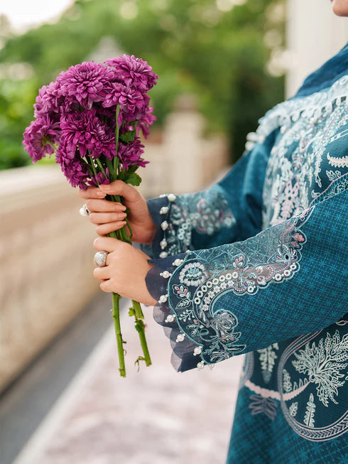 Ivy Bloom | Prishay | Winter