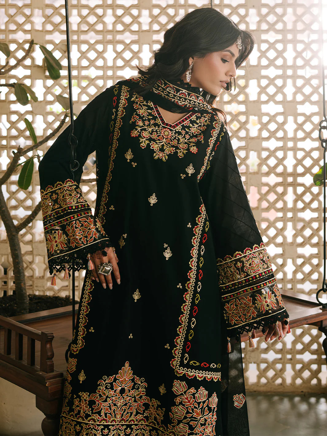 Shanaya | Mahnur Luxury Lawn