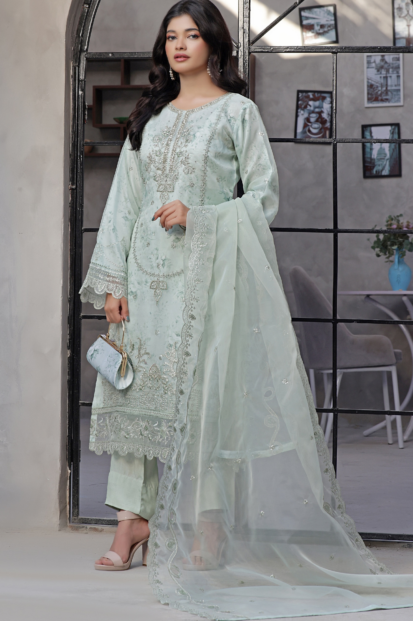 Zaib-o-Zeenat | Dressline | Naaira | Organza-3PC
